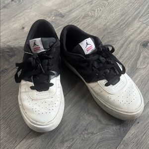 Jordan Men's Black and White Sneakers